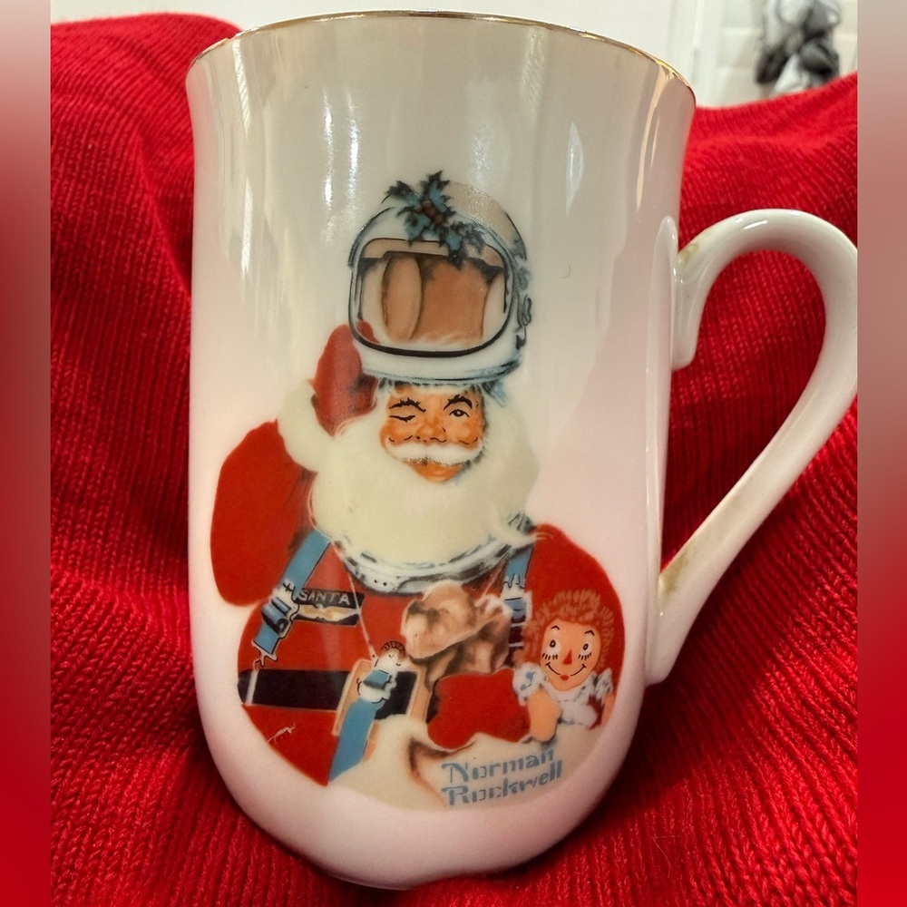 Santa Claus Mug with Norman Rockwell Art